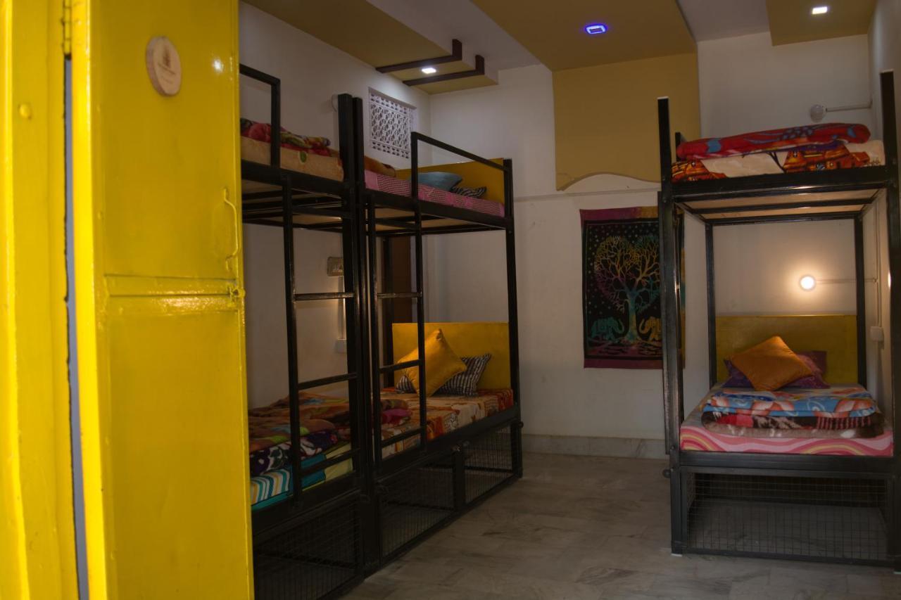 הוסטל פושקאר 12 Monks Backpackers Community מראה חיצוני תמונה